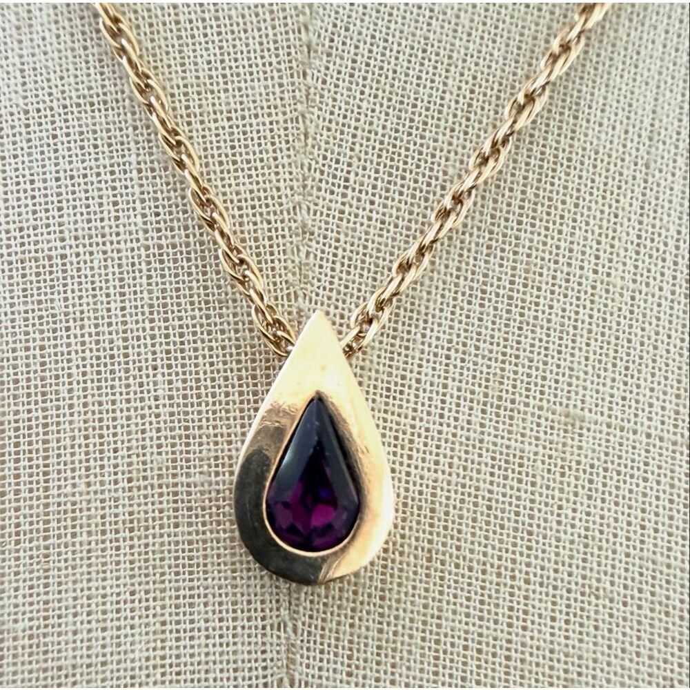 Avon Teardrop Purple Glass Pendant Necklace
